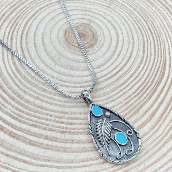 Source Unknown Jewelry - Bohemian Retro Feather Teardrop Leaf Pendant Necklace NWOT